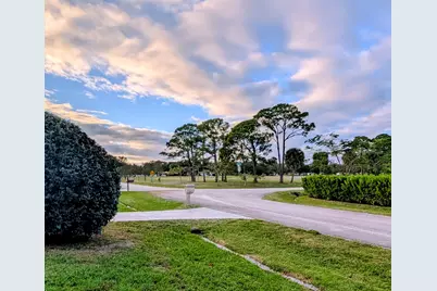 522 NW La Brea Avenue, Port Saint Lucie, FL 34983 - Photo 6