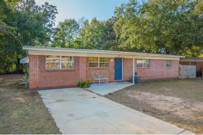 6415 Julia Drive, Milton, FL 32570 - Photo 2