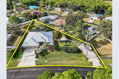 3221 SE Quay Street, Port Saint Lucie, FL 34984 - Photo 2