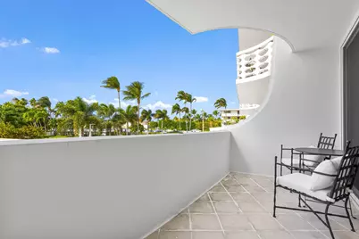 130 Sunrise Avenue, Unit #216, Palm Beach, FL 33480 - Photo 16