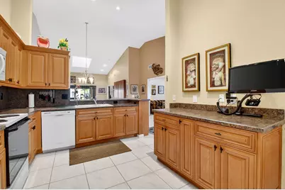 7195 Summer Tree Drive, Boynton Beach, FL 33437 - Photo 6