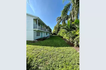 2819 SW Cornell Avenue, Palm City, FL 34990 - Photo 4