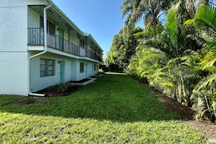 2819 SW Cornell Ave, Palm City, FL 34990 - Photo 4