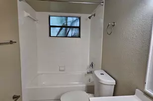 1681 Balfour Point Dr, West Palm Beach, FL 33411 - Photo 8