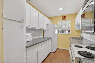 4550 NW 2nd St, Delray Beach, FL 33445 - Photo 12