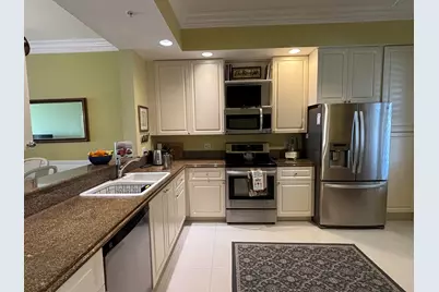 29 Harbour Isle Drive W, Unit #201, Fort Pierce, FL 34949 - Photo 4