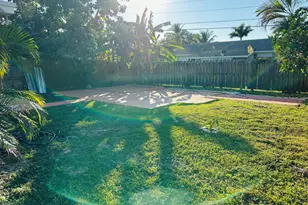 1659 Magnolia Dr Ln, West Palm Beach, FL 33417 - Photo 4