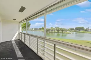 118 Somerset F, West Palm Beach, FL 33417 - Photo 14