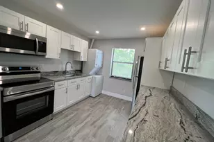 1319 Douglass Ave, West Palm Beach, FL 33401 - Photo 6