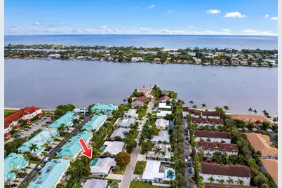 113 Park Lane E, Hypoluxo, FL 33462 - Photo 1