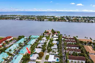 113 Park Ln E, Hypoluxo, FL 33462 - Photo 1