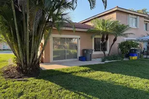 9927 Kamena Cir, Boynton Beach, FL 33436 - Photo 4