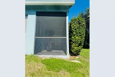 3795 Island Club Circle E, Unit #10, Lake Worth, FL 33462 - Photo 4