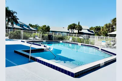 3795 Island Club Circle E, Unit #10, Lake Worth, FL 33462 - Photo 22