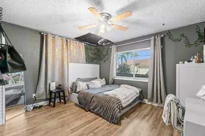 18 Winchmore Lane, Boynton Beach, FL 33426 - Photo 16