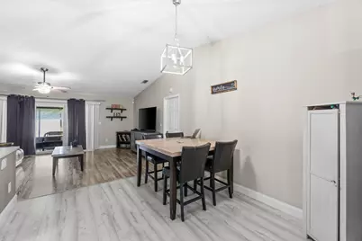 18 Winchmore Lane, Boynton Beach, FL 33426 - Photo 6