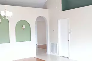 2510 SW Chestnut Ln, Port Saint Lucie, FL 34953 - Photo 10