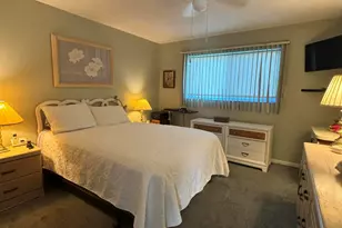 725 Lori Dr, Palm Springs, FL 33461 - Photo 2