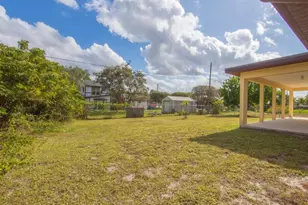 2543 SE Price Ct, Port Saint Lucie, FL 34953 - Photo 36
