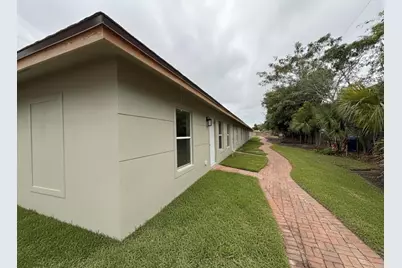 3255 J Avenue, Riviera Beach, FL 33404 - Photo 4