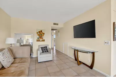 4008 Hythe A, Boca Raton, FL 33434 - Photo 10