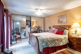 4075 Palm Bay Cir, West Palm Beach, FL 33406 - Photo 10