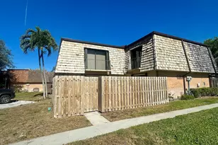 97 Lake Arbor Dr, Palm Springs, FL 33461 - Photo 2