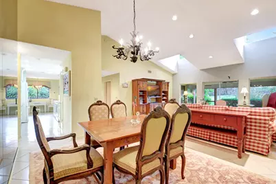 6749 Versailles Court, Unit #6749, Lake Worth, FL 33467 - Photo 12