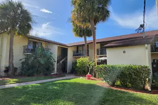 2050 Oleander Blvd Unit, Fort Pierce, FL 34950 - Photo 1