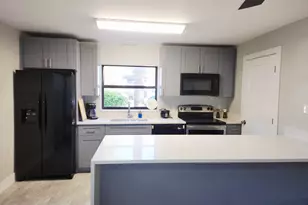 2050 Oleander Blvd Unit, Fort Pierce, FL 34950 - Photo 4