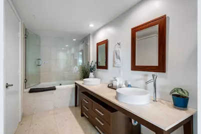 475 Brickell Avenue, Unit #4611, Miami, FL 33131 - Photo 16