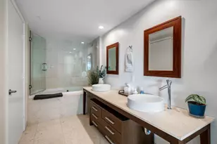 475 Brickell Ave, Miami, FL 33131 - Photo 16