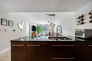 475 Brickell Ave, Miami, FL 33131 - Photo 10