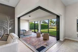 11533 Jeannine St, Palm Beach Gardens, FL 33412 - Photo 10