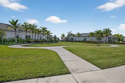 10405 Northbrook Circle, Palm Beach Gardens, FL 33412 - Photo 4