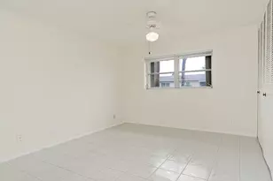 2557 Dudley Dr W, West Palm Beach, FL 33415 - Photo 16