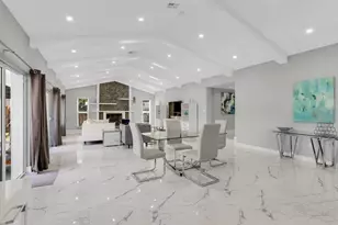 2019 NE 14th Ct, Fort Lauderdale, FL 33304 - Photo 2