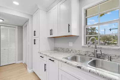 10249 N Military Trail, Unit #106, Palm Beach Gardens, FL 33410 - Photo 6