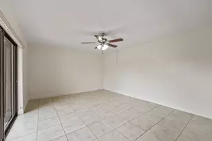 152 Lake Arbor Dr, Palm Springs, FL 33461 - Photo 12