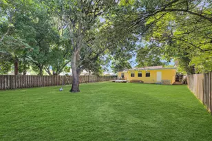 713 NE 35th St, Oakland Park, FL 33334 - Photo 4