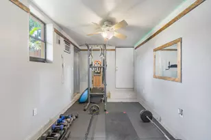 713 NE 35th St, Oakland Park, FL 33334 - Photo 20