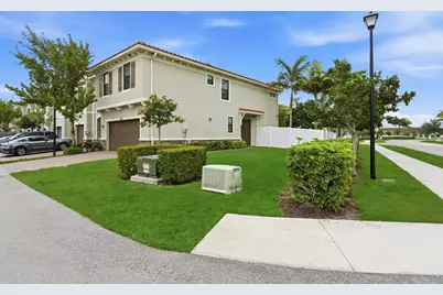 4300 Bradbury Court, Riviera Beach, FL 33410 - Photo 2