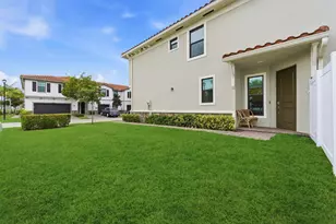 4300 Bradbury Ct, Riviera Beach, FL 33410 - Photo 4