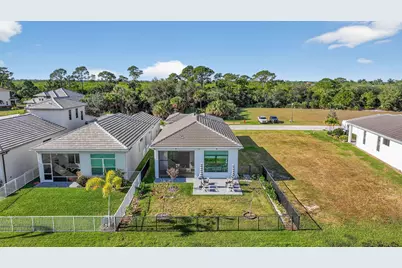 180 SE Via Bisento, Port Saint Lucie, FL 34952 - Photo 52