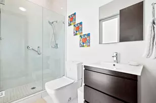 8405 NW 34th St, Doral, FL 33122 - Photo 22