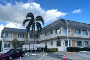 2840 Cynthia Ln, Lake Worth Beach, FL 33461 - Photo 2