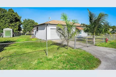 3527 Kirk Road, Lake Worth, FL 33461 - Photo 2