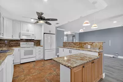 5926 Los Alamos Lane, Delray Beach, FL 33484 - Photo 8