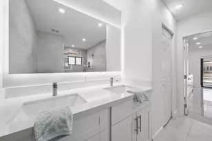 1231 NE 28th Ave, Pompano Beach, FL 33062 - Photo 30