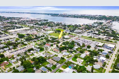 301 W Ocean Avenue, Unit #4, Lantana, FL 33462 - Photo 1